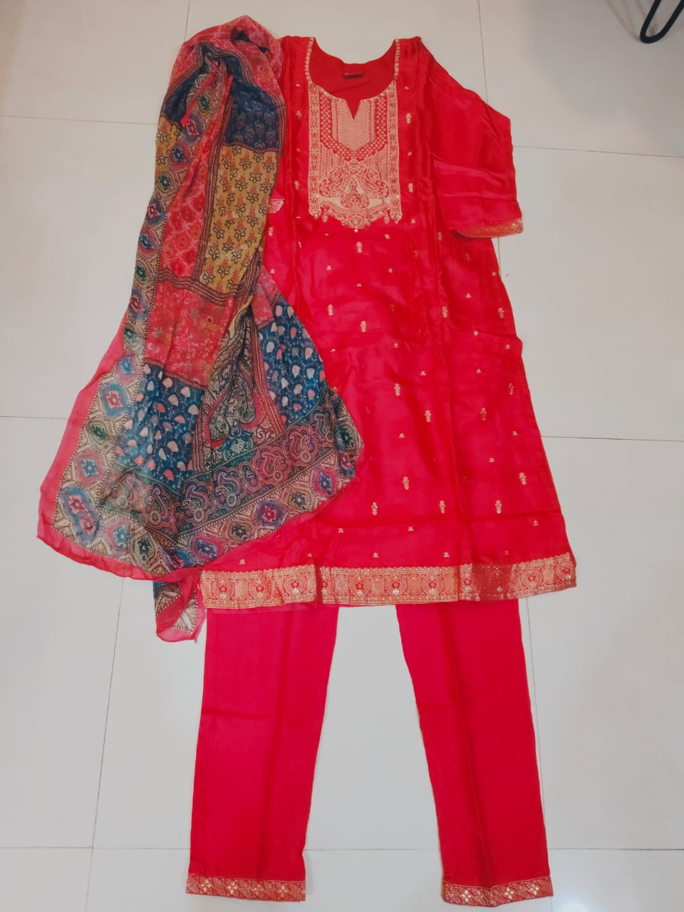 Banarasi Red Vatican Silk 3-Piece Set with Pure Georgette Block Printed Dupatta