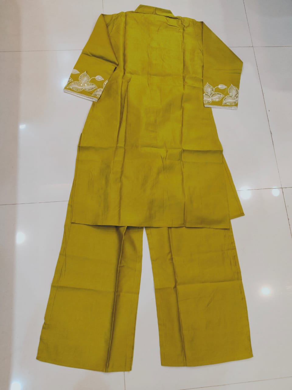 Heena Cotton Blend Embroidered Mehendi Green Cordset